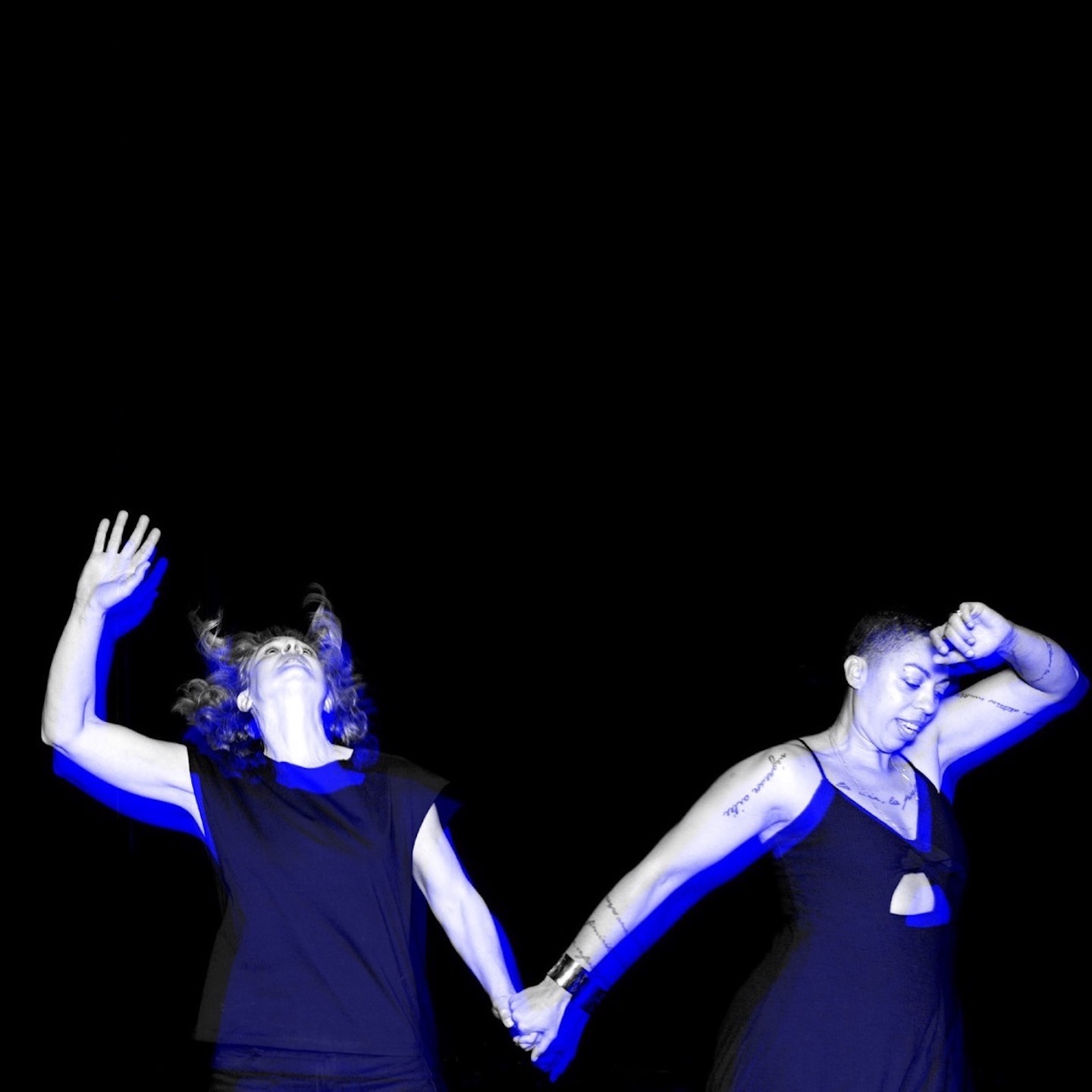 Premier single de Lisette Lombé et Cloé du Trèfle